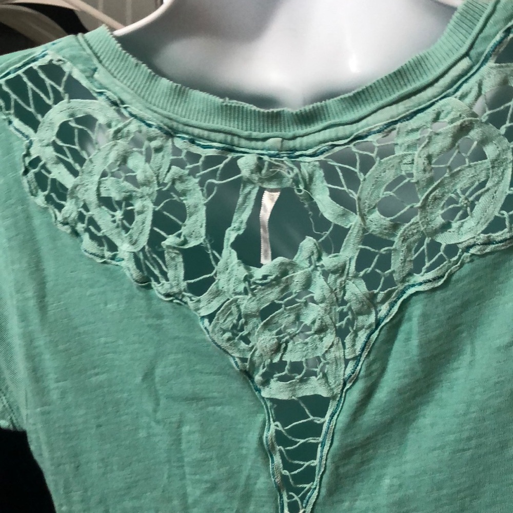 Free People green tee size medium - Picture 4 of 5
